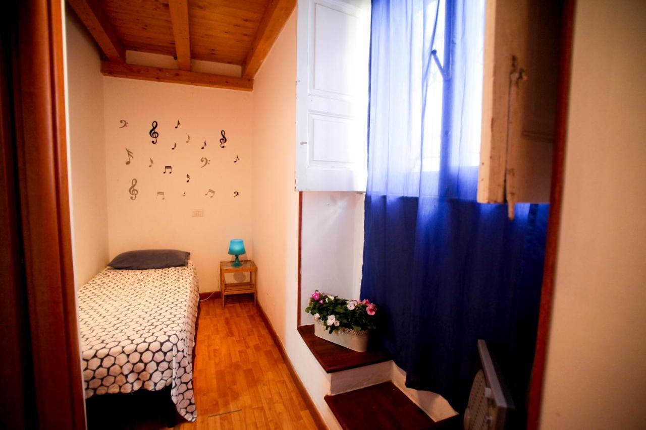 La Nuova Locandiera คาตาเนีย ภายนอก รูปภาพ